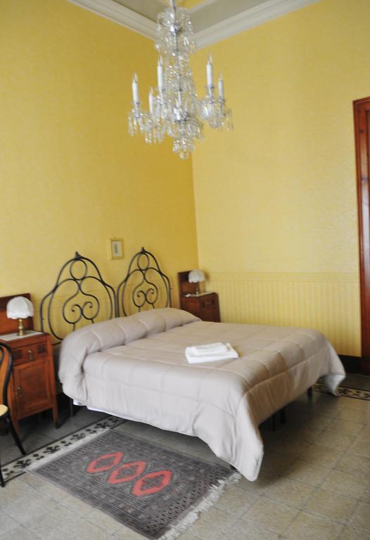 Suites In Sicily Ачиреале Экстерьер фото